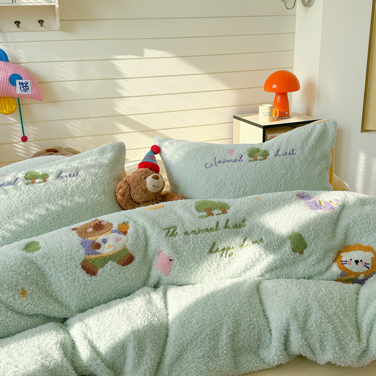 91家纺网 家纺一手货源 找家纺 柚子YOUTH 2025新款双面泰迪绒毛巾绣四件套 森林聚会