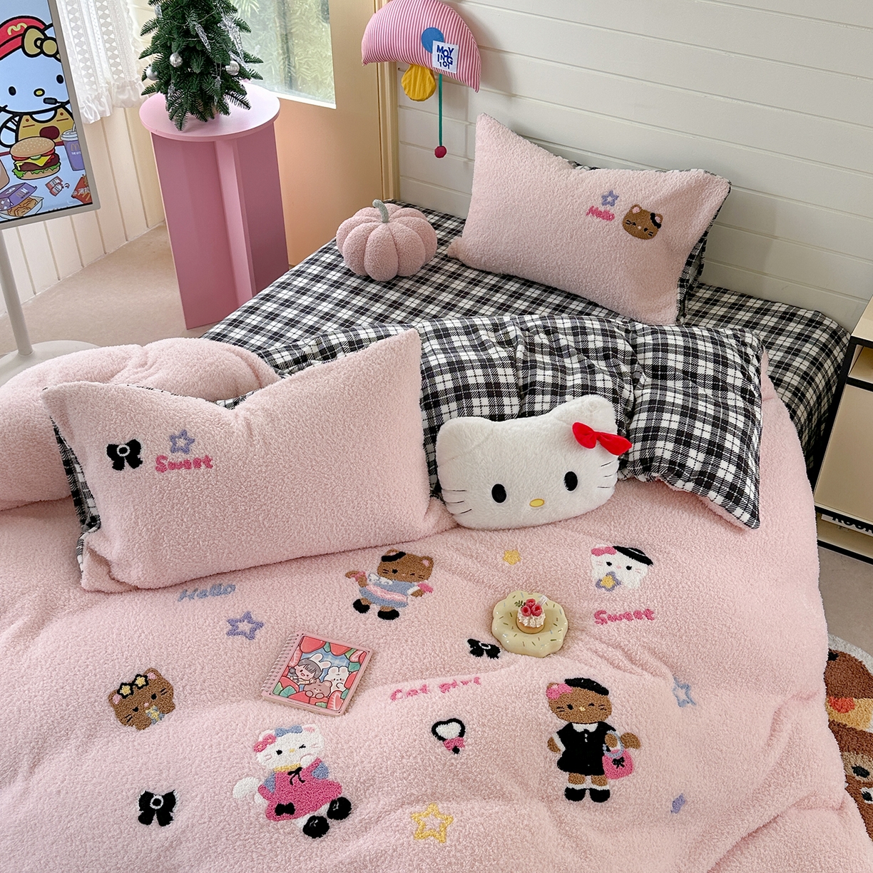 91家纺网 家纺一手货源 找家纺 柚子YOUTH 2025新款双面泰迪绒毛巾绣四件套 甜酷KT