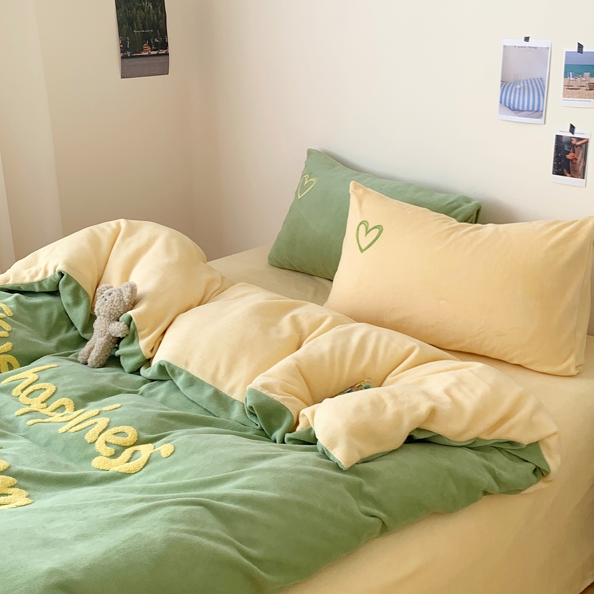 91家纺网 家纺一手货源 找家纺 桃喜 2025新款韩系纯色200g牛奶绒柔软毛巾绣刺绣四件套 牛油果绿