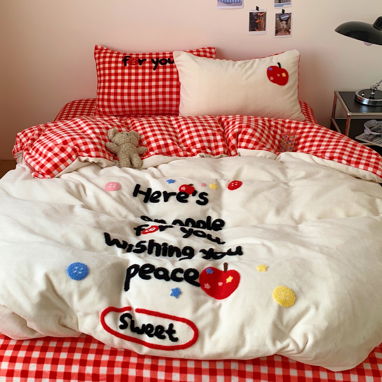 91家纺网 家纺一手货源 找家纺 （总）桃喜 2025新款韩系纯色200g牛奶绒柔软毛巾绣刺绣四件套