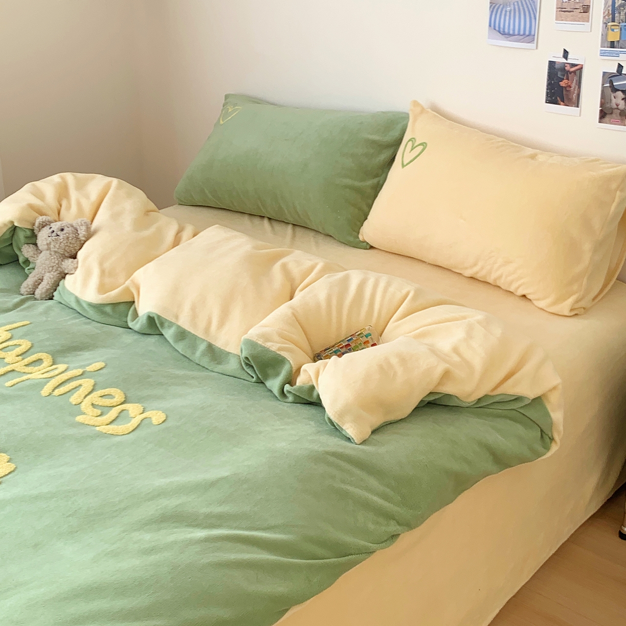 91家纺网 家纺一手货源 找家纺 桃喜 2025新款韩系纯色200g牛奶绒柔软毛巾绣刺绣四件套 牛油果绿