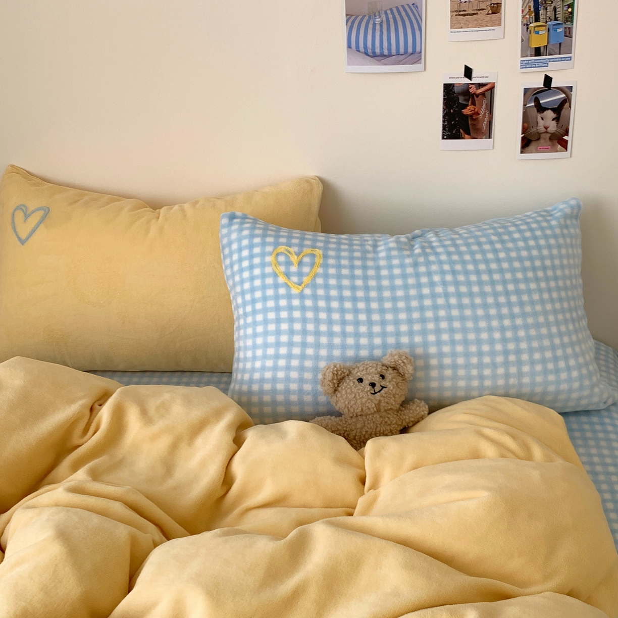 91家纺网 家纺一手货源 找家纺 桃喜 2025新款韩系纯色200g牛奶绒柔软毛巾绣刺绣四件套 黄蓝格