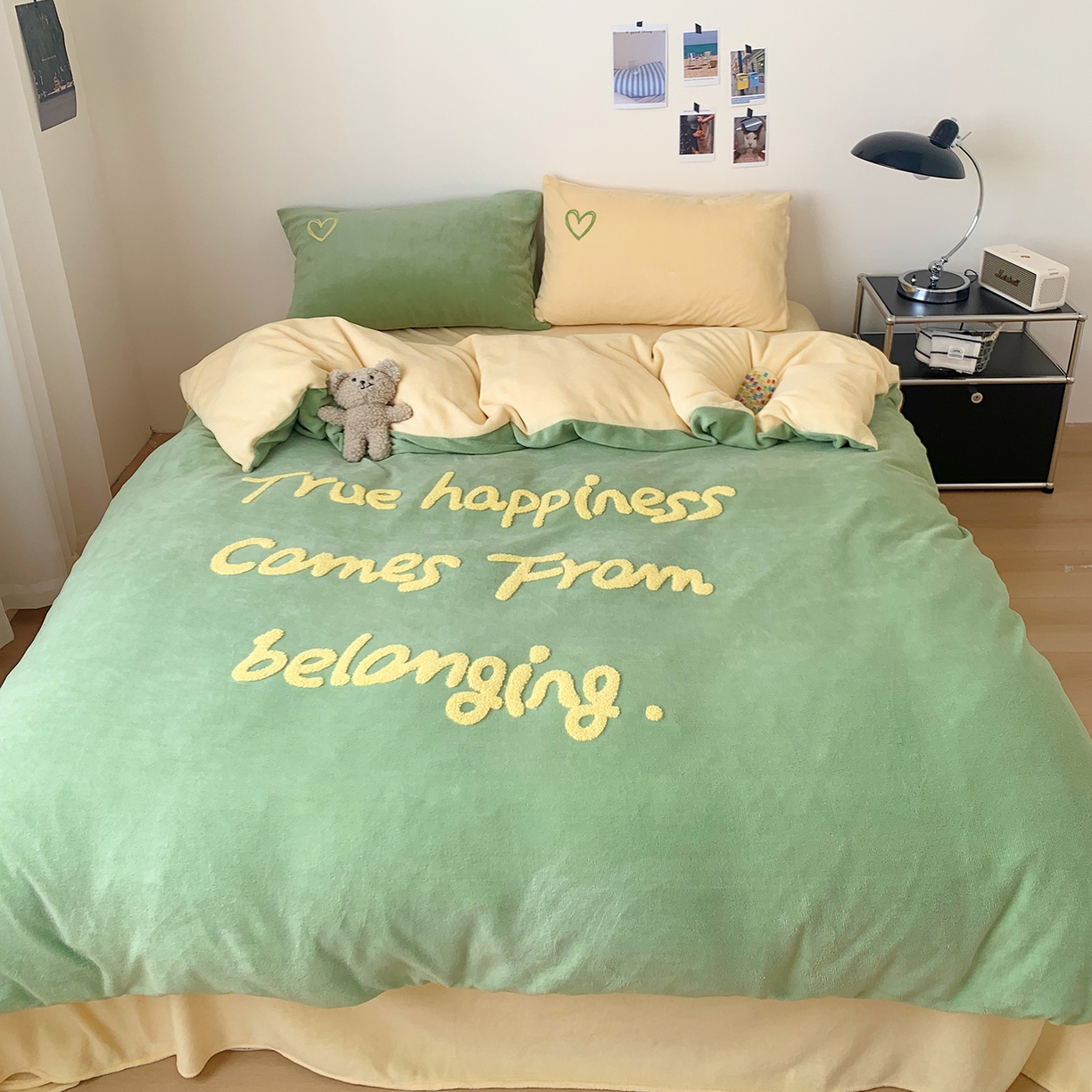 91家纺网 家纺一手货源 找家纺 桃喜 2025新款韩系纯色200g牛奶绒柔软毛巾绣刺绣四件套 牛油果绿