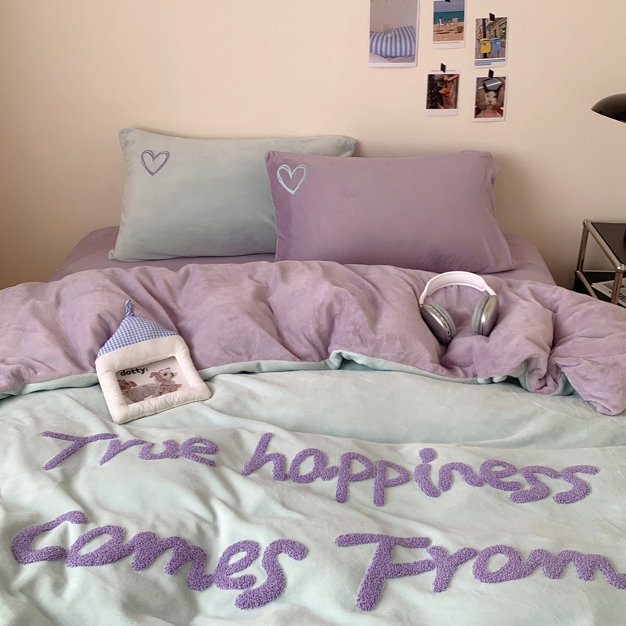 91家纺网 家纺一手货源 找家纺 桃喜 2025新款韩系纯色200g牛奶绒柔软毛巾绣刺绣四件套 格调紫