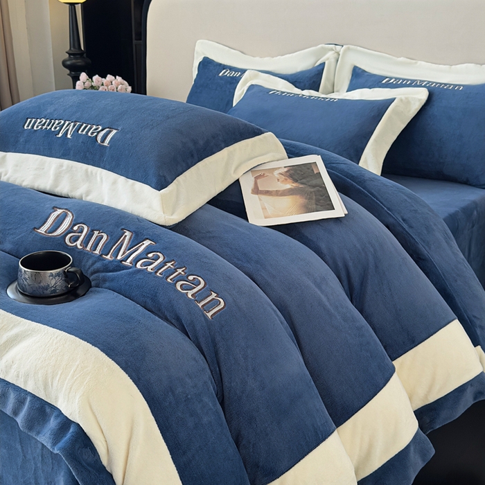 （总）苏木年华 2025新款230克高克重牛奶绒绣花四件套系列-曼德拉