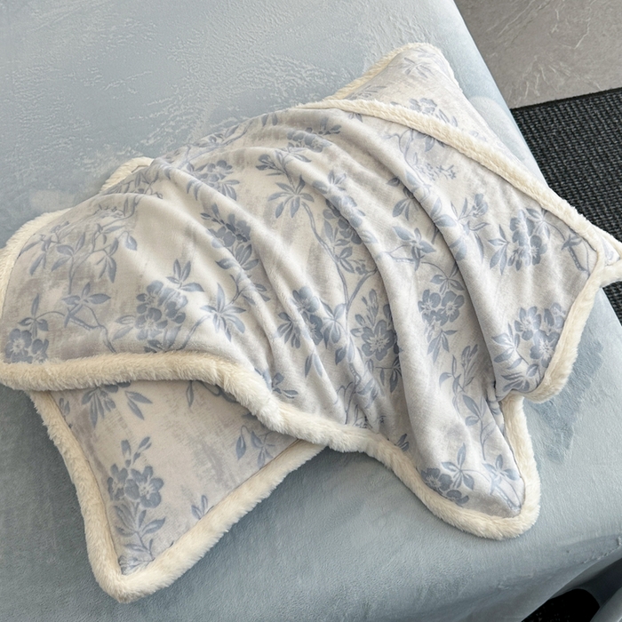 91家纺网 家纺一手货源 找家纺 如一 2025新款立体雕花牛奶绒兔毛包边四件套 花枝-蓝