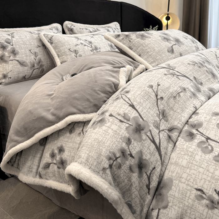 如一 2025新款立体雕花牛奶绒兔毛包边四件套 陌语-灰