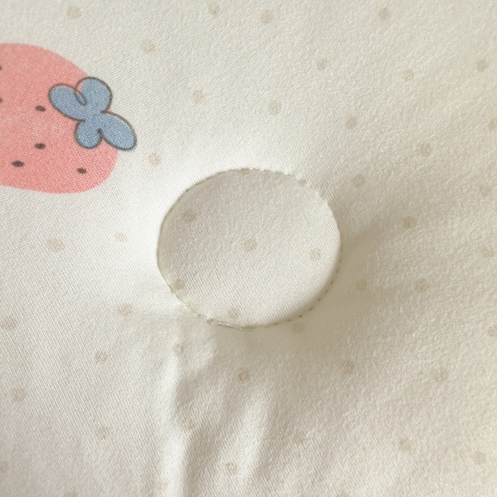 91家纺网 家纺一手货源 找家纺 花满路 2025新款亲肤柔软卡通系列豆豆被子被芯 草莓日记