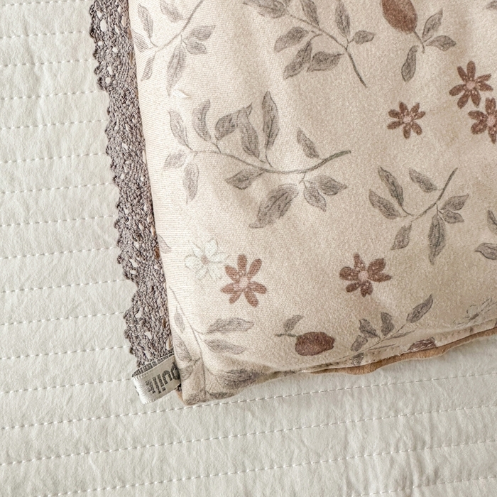 91家纺网 家纺一手货源 找家纺 花满路 2025新款亲肤柔软卡通系列豆豆被子被芯 硕果满园