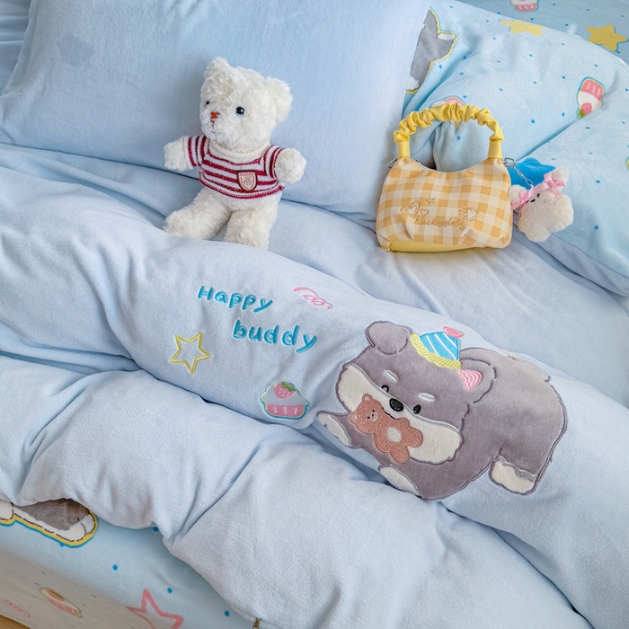 91家纺网 家纺一手货源 找家纺 （总）梦舒阳家纺 2025贴布绣牛奶绒四件套可爱卡通牛奶绒刺绣四件套量大优惠