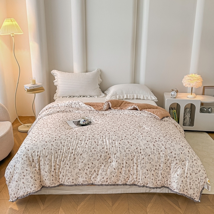 91家纺网 家纺一手货源 找家纺 （总）花满路 2025新款亲肤柔软卡通系列豆豆被子被芯