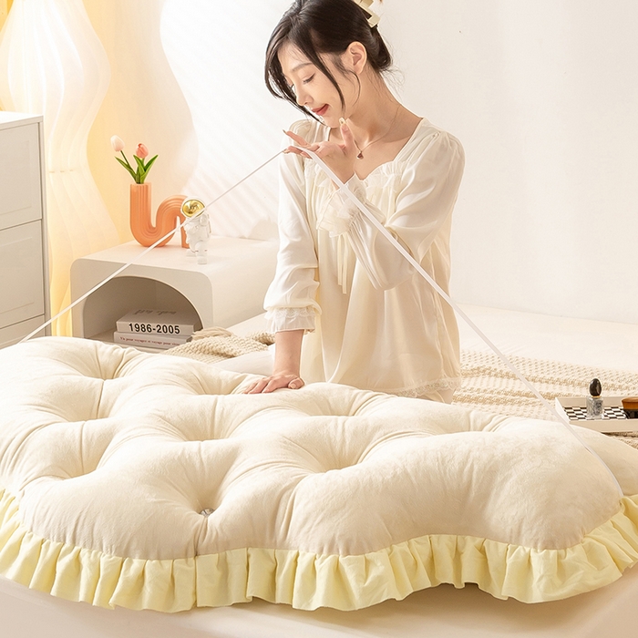 91家纺网 家纺一手货源 找家纺 碧尔家居 2025新款床头软靠垫加厚防撞靠背卧室靠枕固定绑带榻榻米软包可拆洗-朦胧 朦胧-米黄