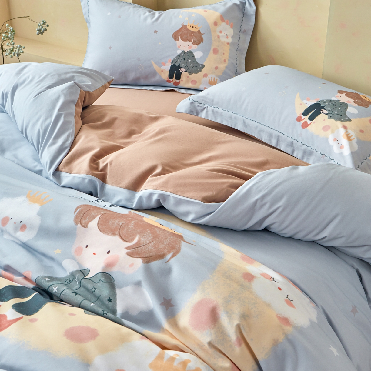 91家纺网 家纺一手货源 找家纺 洺兰家居 2025年新款秋冬加厚全棉磨毛四件套纯棉生态磨毛印花套件 小王子-灰