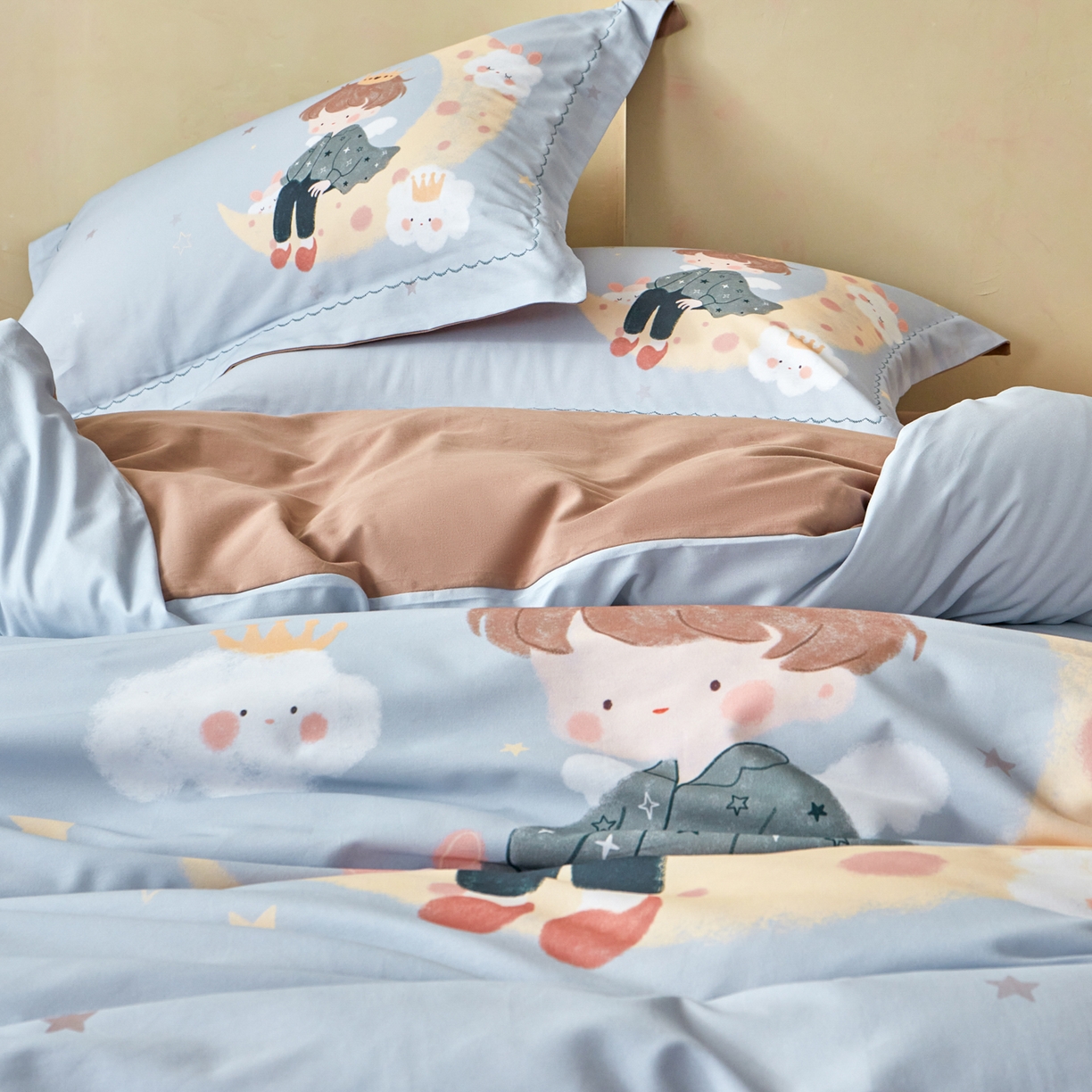 91家纺网 家纺一手货源 找家纺 洺兰家居 2025年新款秋冬加厚全棉磨毛四件套纯棉生态磨毛印花套件 小王子-灰