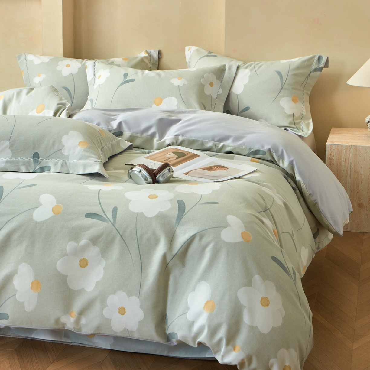 91家纺网 家纺一手货源 找家纺 洺兰家居 2025年新款秋冬加厚全棉磨毛四件套纯棉生态磨毛印花套件 花漾情-绿