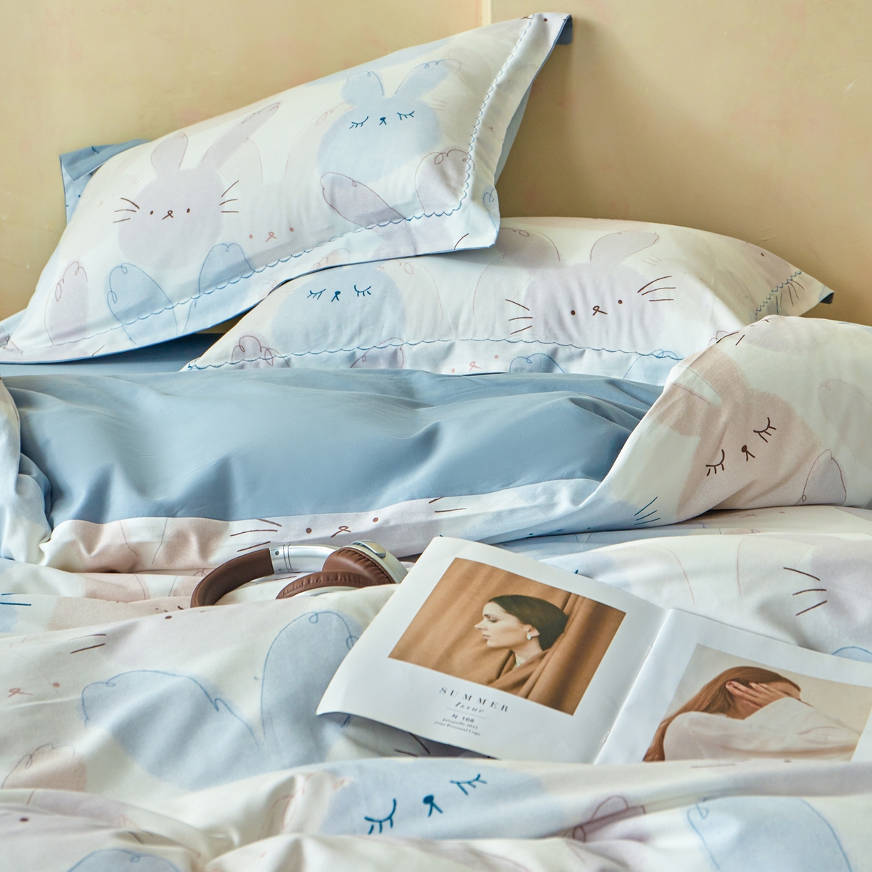 91家纺网 家纺一手货源 找家纺 洺兰家居 2025年新款秋冬加厚全棉磨毛四件套纯棉生态磨毛印花套件 萌萌兔-粉