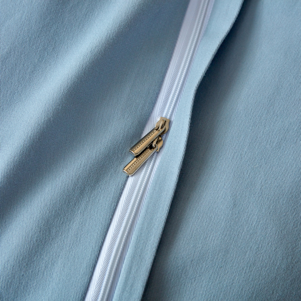 91家纺网 家纺一手货源 找家纺 洺兰家居 2025年新款秋冬加厚全棉磨毛四件套纯棉生态磨毛印花套件 雾里看花-蓝