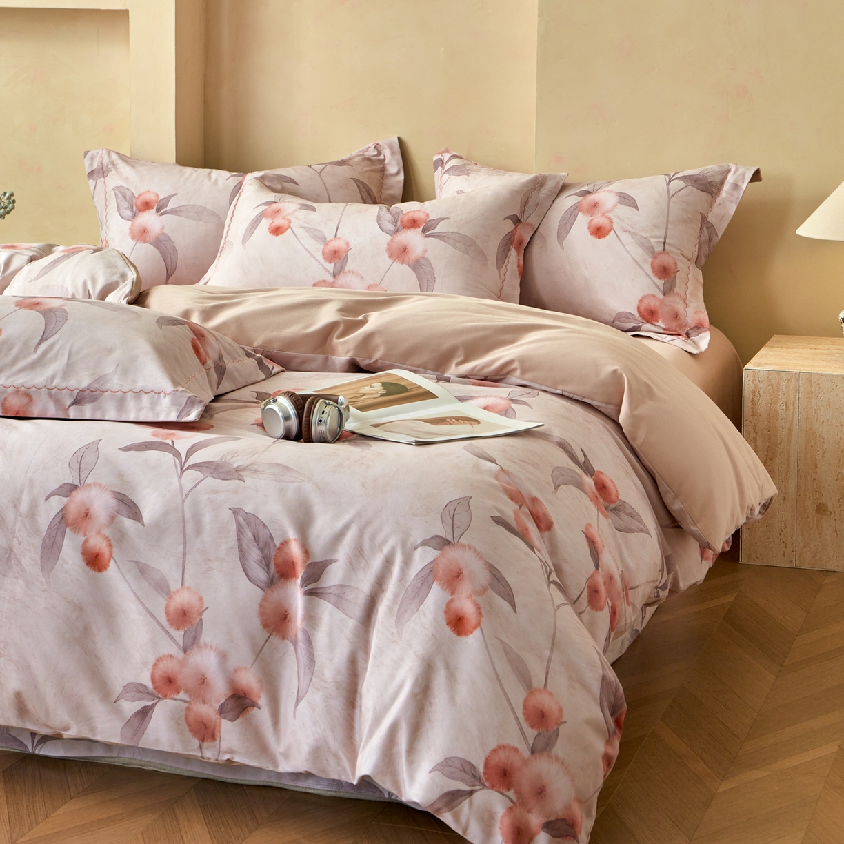 91家纺网 家纺一手货源 找家纺 洺兰家居 2025年新款秋冬加厚全棉磨毛四件套纯棉生态磨毛印花套件 枇杷果-粉