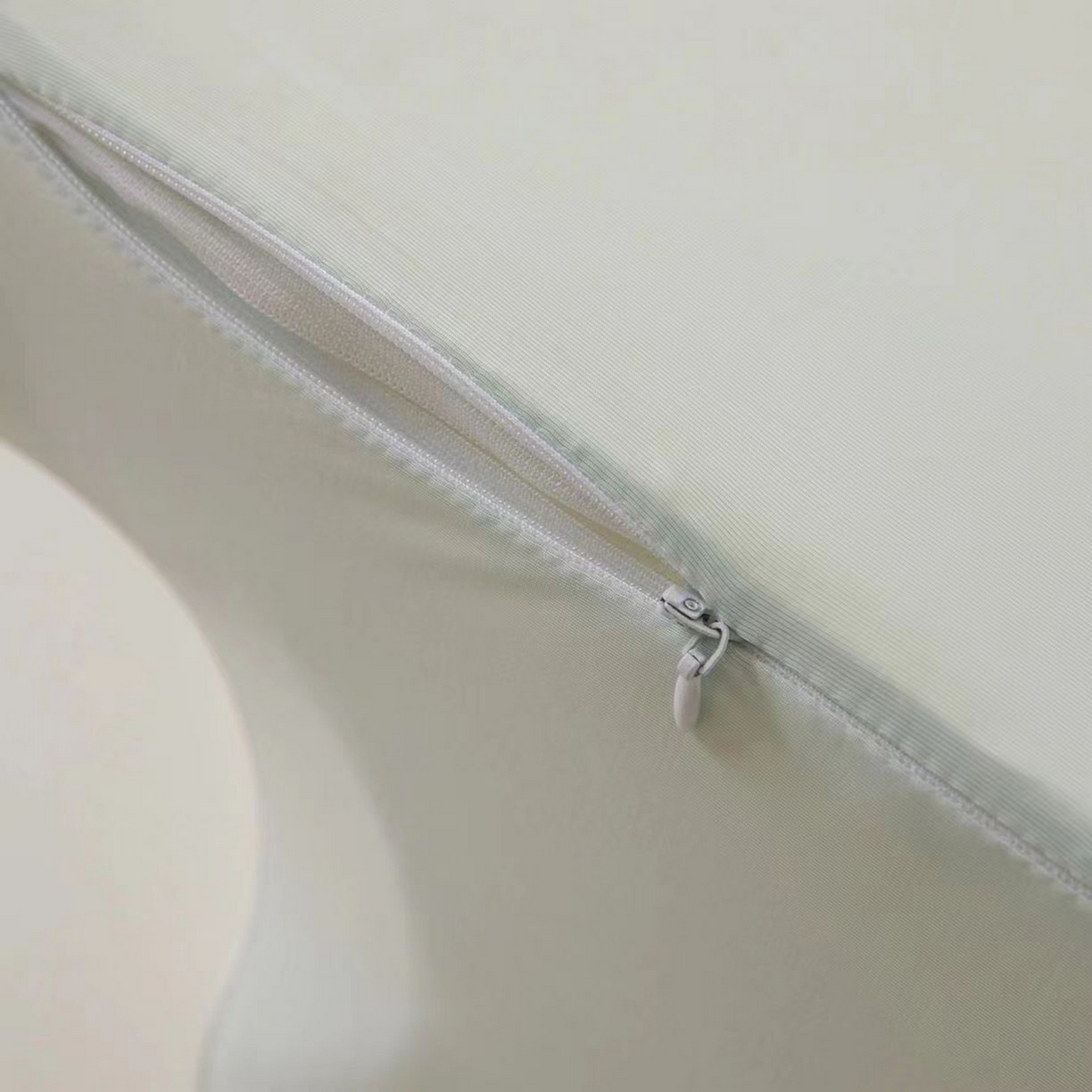 91家纺网 家纺一手货源 找家纺 金牛枕芯 2025新款多功能慢回弹趴睡枕趴趴枕记忆棉枕头枕芯 冰晶蓝