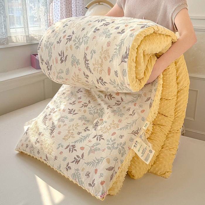 91家纺网 家纺一手货源 找家纺 好梦来家纺（原锦茂家纺） 2025新款水洗高克重双层纱豆豆被子加厚保暖被芯春秋被冬被 叶叶相恋