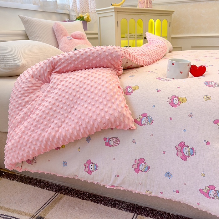 91家纺网 家纺一手货源 找家纺 好梦来家纺 2025新款水洗高克重双层纱豆豆被子加厚保暖被芯春秋被冬被