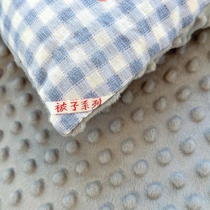 91家纺网 家纺一手货源 找家纺 好梦来家纺（原锦茂家纺） 2025新款水洗高克重双层纱豆豆被子加厚保暖被芯春秋被冬被 格子熊