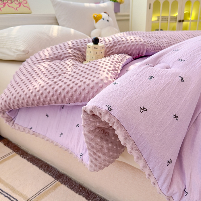 91家纺网 家纺一手货源 找家纺 好梦来家纺（原锦茂家纺） 2025新款水洗高克重双层纱豆豆被子加厚保暖被芯春秋被冬被 蝴蝶结