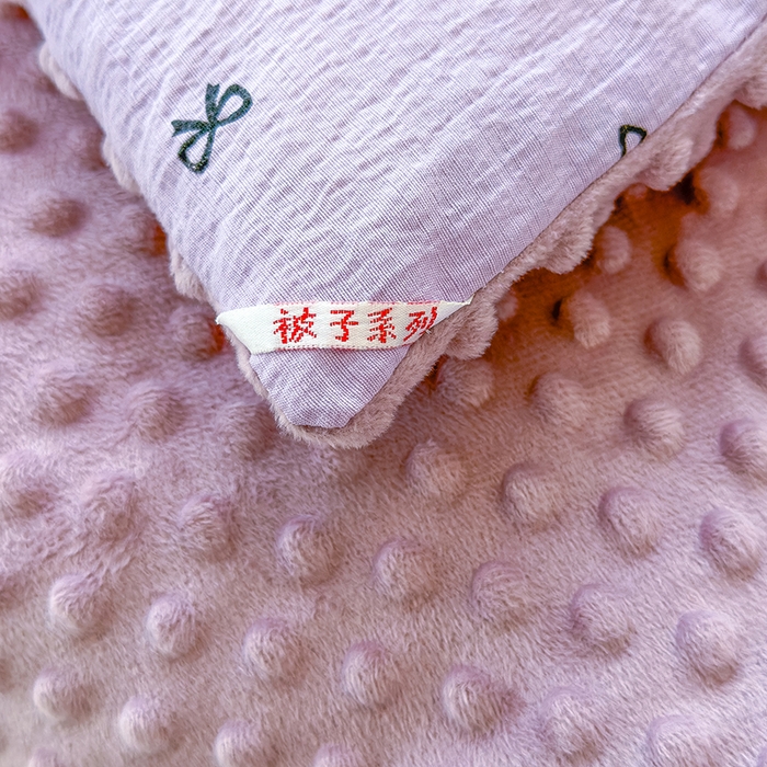 91家纺网 家纺一手货源 找家纺 好梦来家纺（原锦茂家纺） 2025新款水洗高克重双层纱豆豆被子加厚保暖被芯春秋被冬被 蝴蝶结