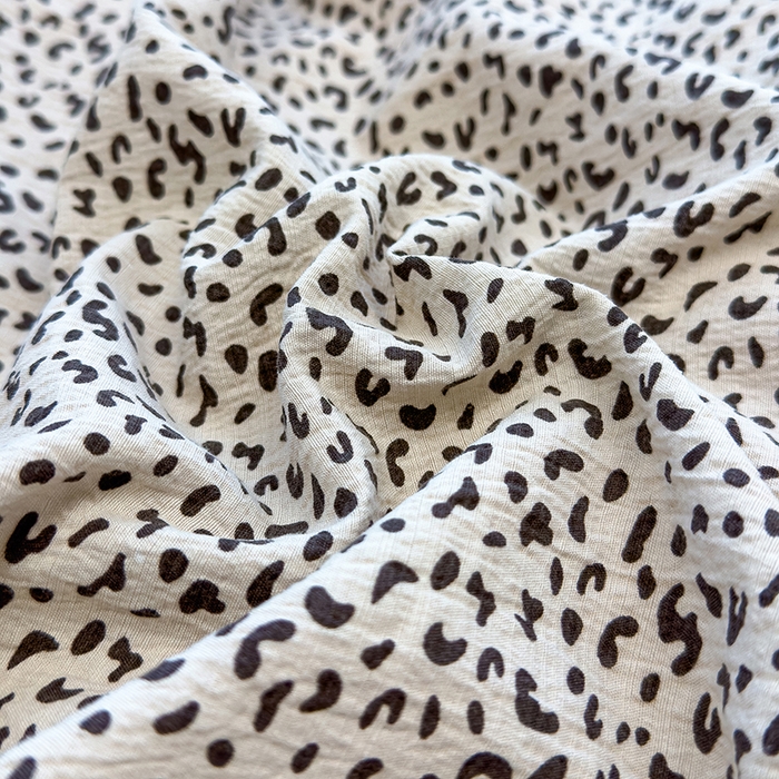 91家纺网 家纺一手货源 找家纺 好梦来家纺（原锦茂家纺） 2025新款水洗高克重双层纱豆豆被子加厚保暖被芯春秋被冬被 灰豹纹