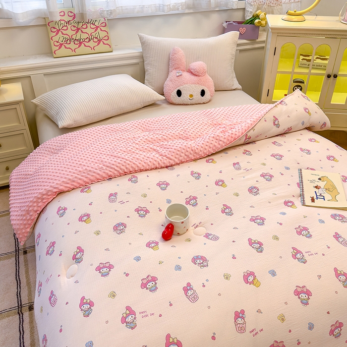 91家纺网 家纺一手货源 找家纺 好梦来家纺（原锦茂家纺） 2025新款水洗高克重双层纱豆豆被子加厚保暖被芯春秋被冬被 美乐蒂