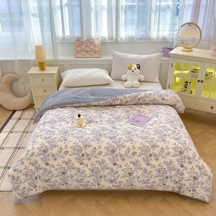 91家纺网 家纺一手货源 找家纺 好梦来家纺（原锦茂家纺） 2025新款水洗高克重双层纱豆豆被子加厚保暖被芯春秋被冬被 秘境