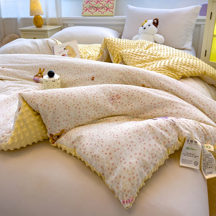 91家纺网 家纺一手货源 找家纺 好梦来家纺（原锦茂家纺） 2025新款水洗高克重双层纱豆豆被子加厚保暖被芯春秋被冬被 小女孩
