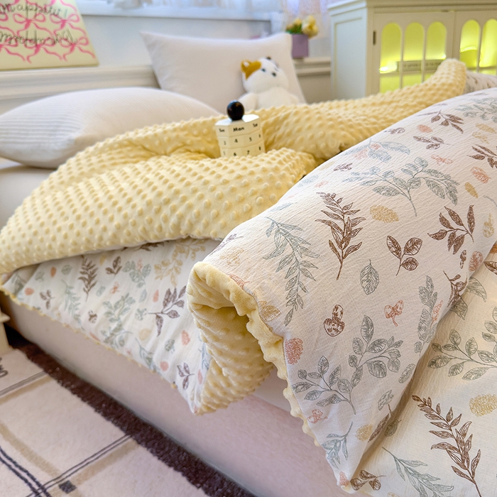 91家纺网 家纺一手货源 找家纺 好梦来家纺（原锦茂家纺） 2025新款水洗高克重双层纱豆豆被子加厚保暖被芯春秋被冬被 叶叶相恋