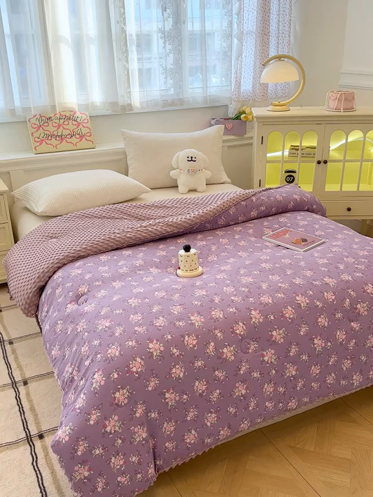 91家纺网 家纺一手货源 找家纺 好梦来家纺（原锦茂家纺） 2025新款水洗高克重双层纱豆豆被子加厚保暖被芯春秋被冬被 蔷薇之恋-紫