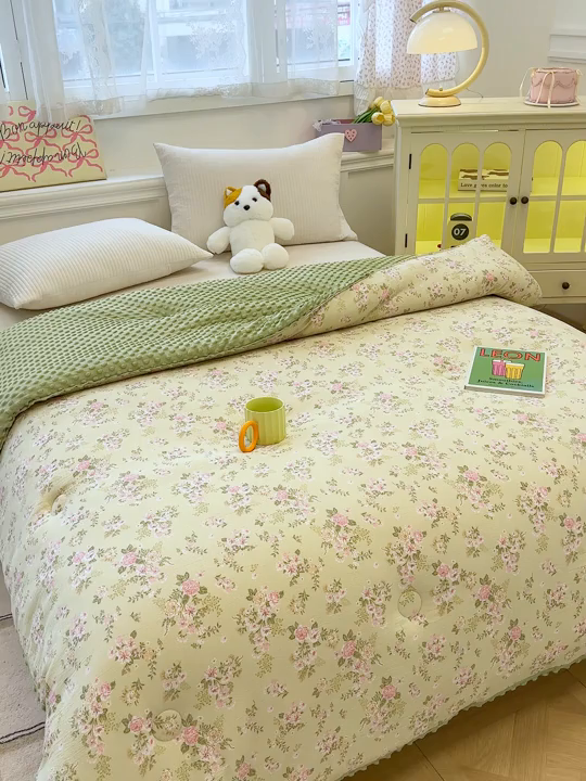 91家纺网 家纺一手货源 找家纺 好梦来家纺（原锦茂家纺） 2025新款水洗高克重双层纱豆豆被子加厚保暖被芯春秋被冬被 蔷薇之恋-绿