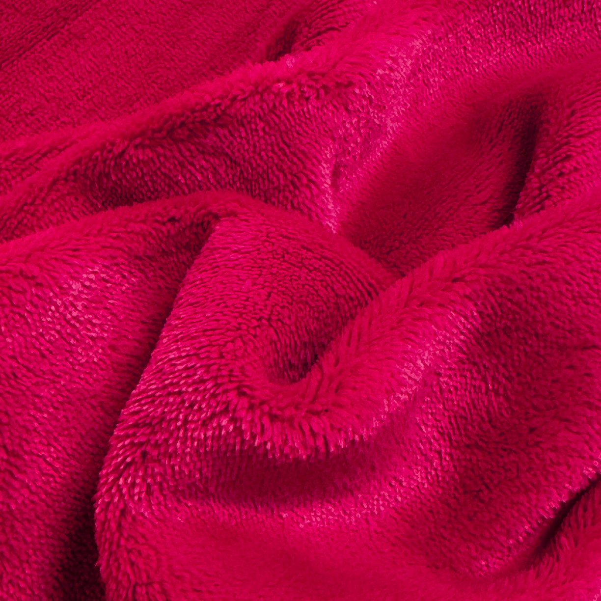 91家纺网 家纺一手货源 找家纺 新方向 2025年新款 全消光A类刺绣牛奶绒四件套-卡通红色系列 幸运兔-洋酒红