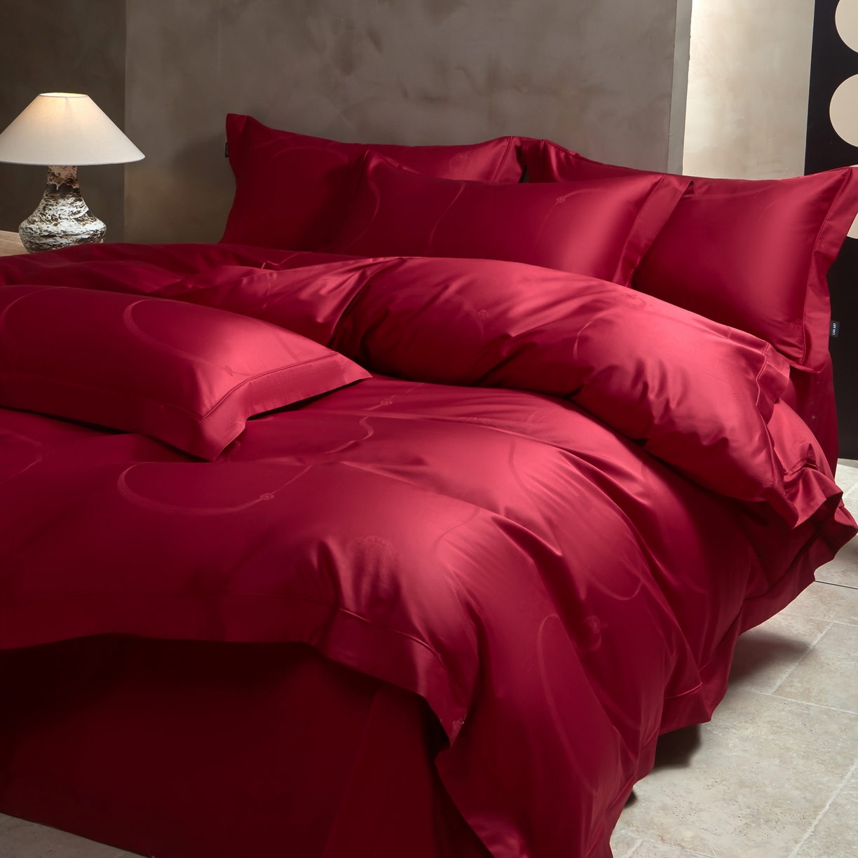 91家纺网 家纺一手货源 找家纺 （总）洺兰家居 2025新款新疆长绒棉纯棉60支大提花大红婚庆埋绳款四件套