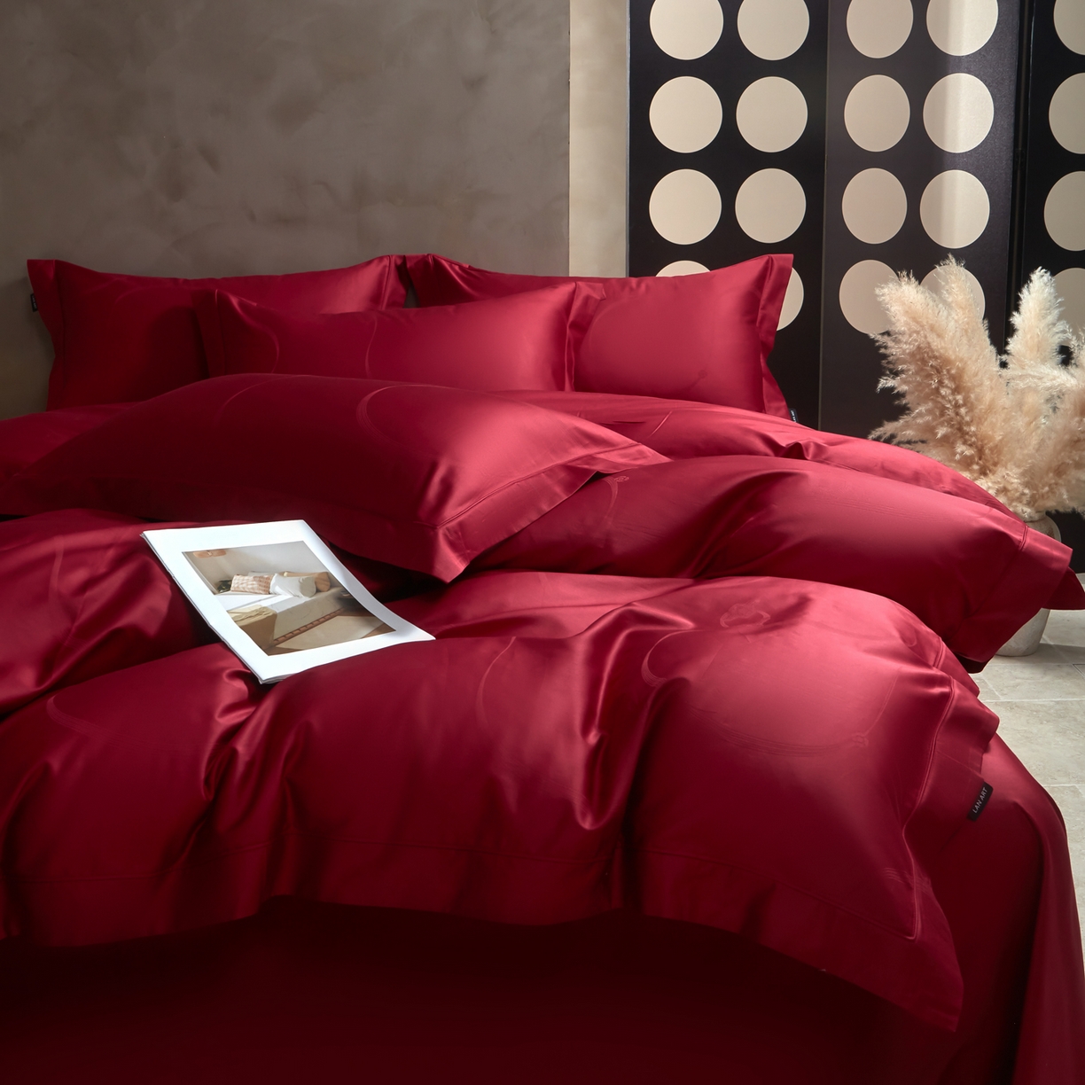 91家纺网 家纺一手货源 找家纺 （总）洺兰家居 2025新款新疆长绒棉纯棉60支大提花大红婚庆埋绳款四件套