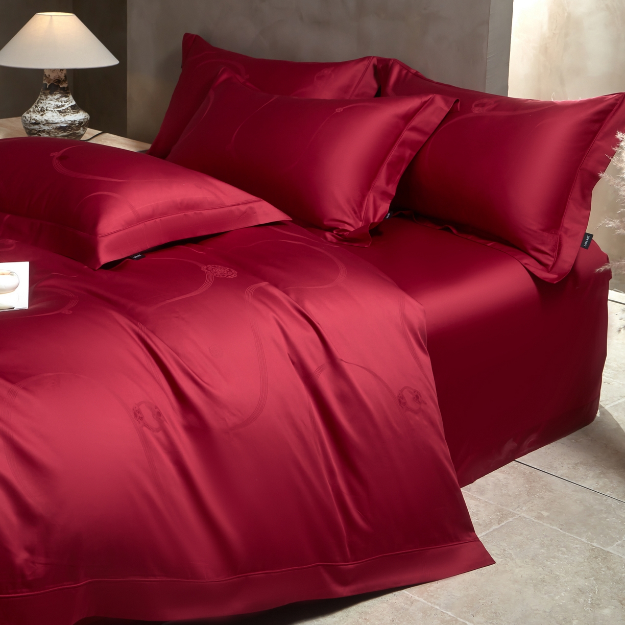 91家纺网 家纺一手货源 找家纺 （总）洺兰家居 2025新款新疆长绒棉纯棉60支大提花大红婚庆埋绳款四件套