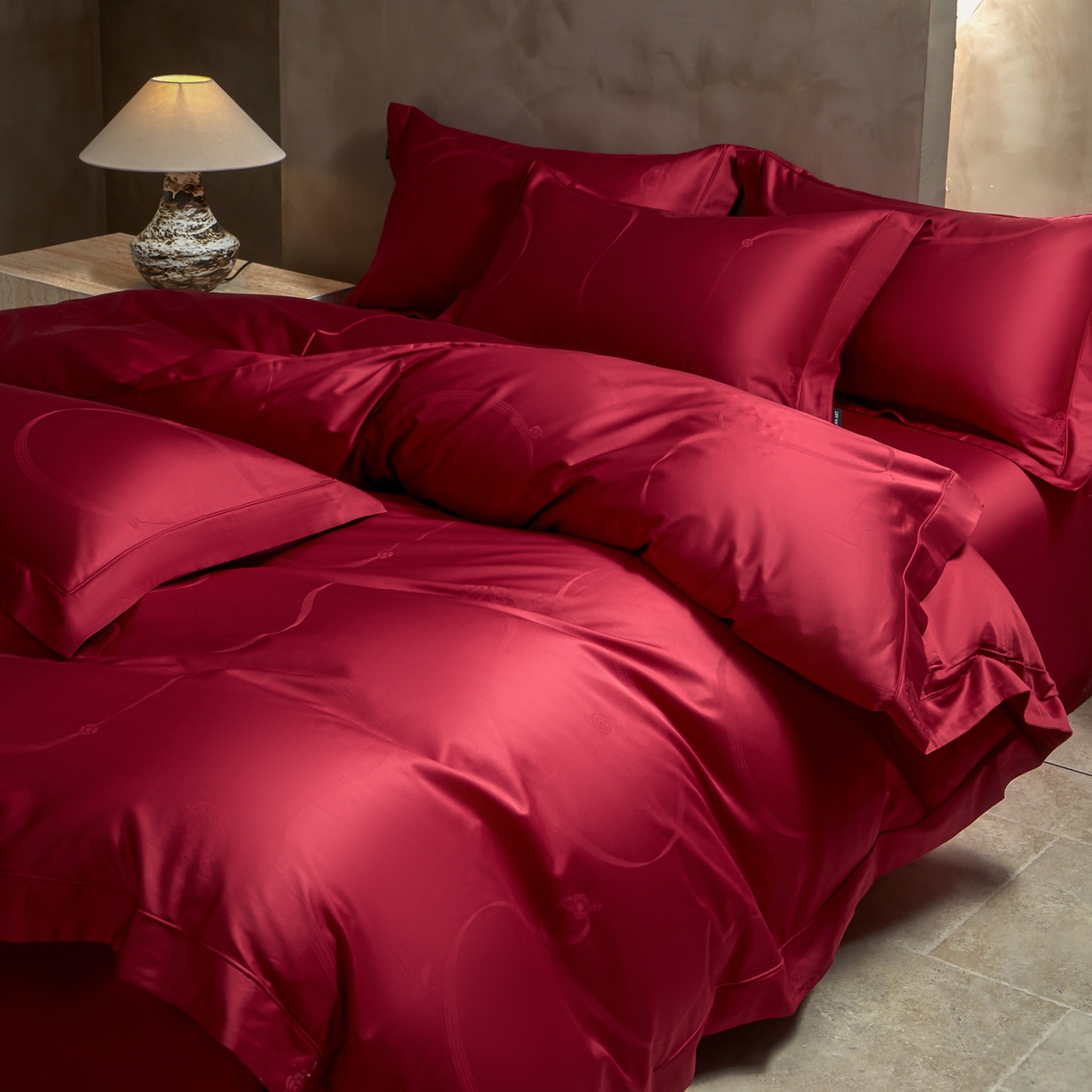 91家纺网 家纺一手货源 找家纺 （总）洺兰家居 2025新款新疆长绒棉纯棉60支大提花大红婚庆埋绳款四件套