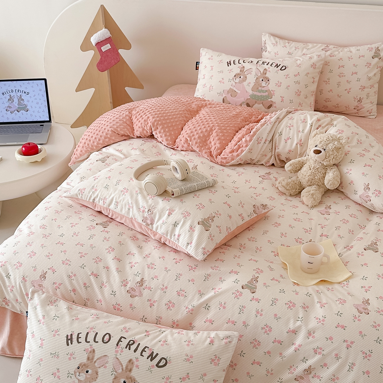 91家纺网 家纺一手货源 找家纺 （总）RYB红黄兰 2025新款设计师原创灯芯绒+豆豆绒婴儿绒数码印花四件套