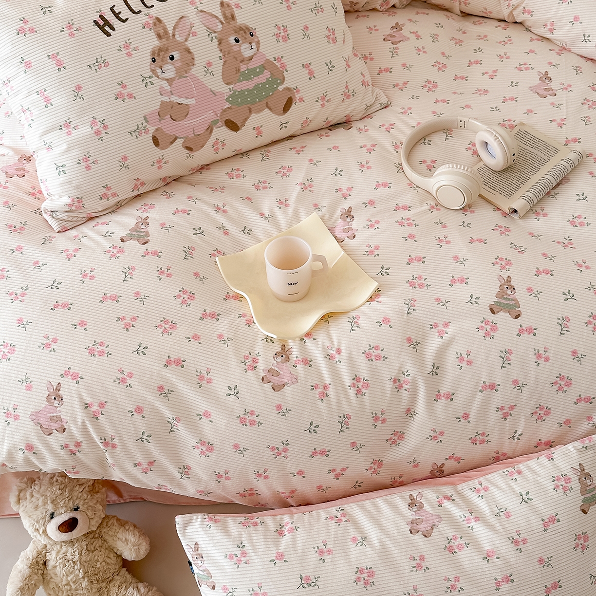 91家纺网 家纺一手货源 找家纺 （总）RYB红黄兰 2025新款设计师原创灯芯绒+豆豆绒婴儿绒数码印花四件套