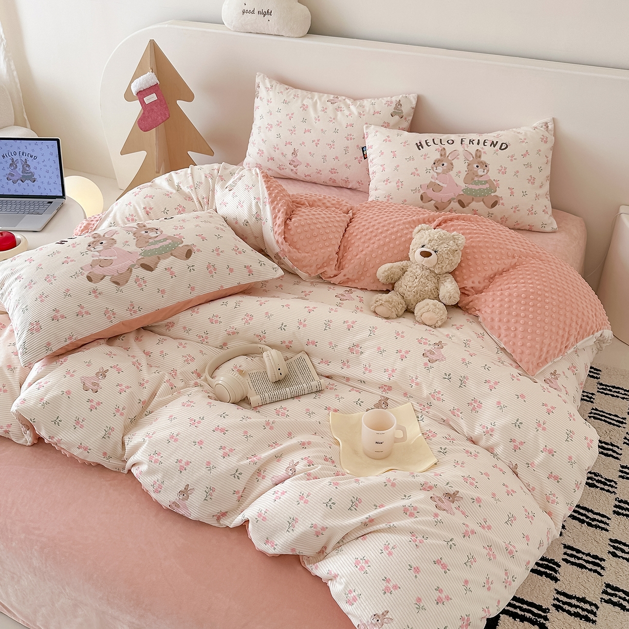 91家纺网 家纺一手货源 找家纺 （总）RYB红黄兰 2025新款设计师原创灯芯绒+豆豆绒婴儿绒数码印花四件套