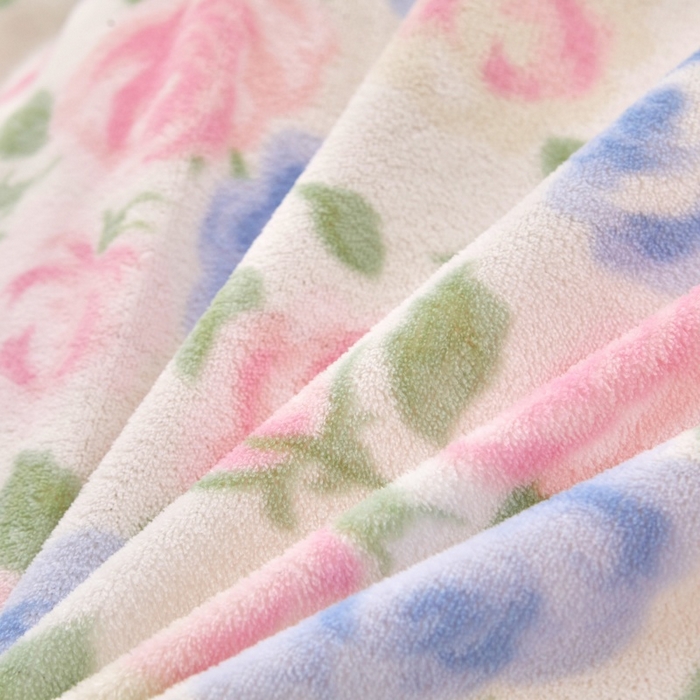 91家纺网 家纺一手货源 找家纺 森璐家纺 2025新款亲肤可拆卸牛奶绒棉花被子被芯 玫瑰花海