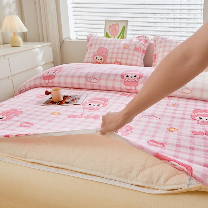 91家纺网 家纺一手货源 找家纺 森璐家纺 2025新款亲肤可拆卸牛奶绒棉花被子被芯 星星小美