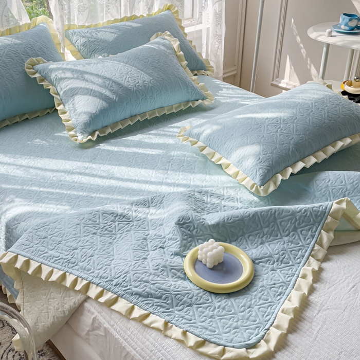 91家纺网 家纺一手货源 找家纺 （总）妮可 2025新款全棉纯色花边款40S纯棉夹棉绗缝四季款多功能床盖