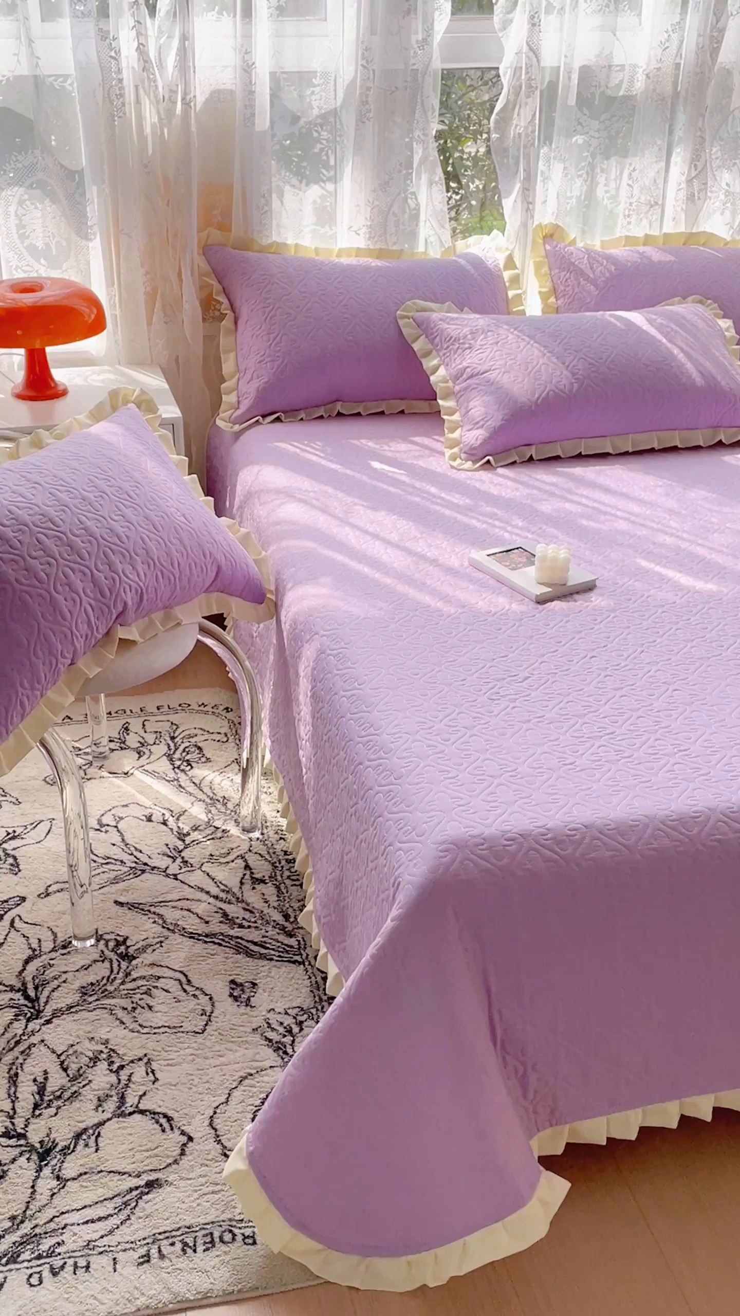91家纺网 家纺一手货源 找家纺 妮可 2025新款全棉纯色花边款40S纯棉夹棉绗缝四季款多功能床盖 啵啵紫