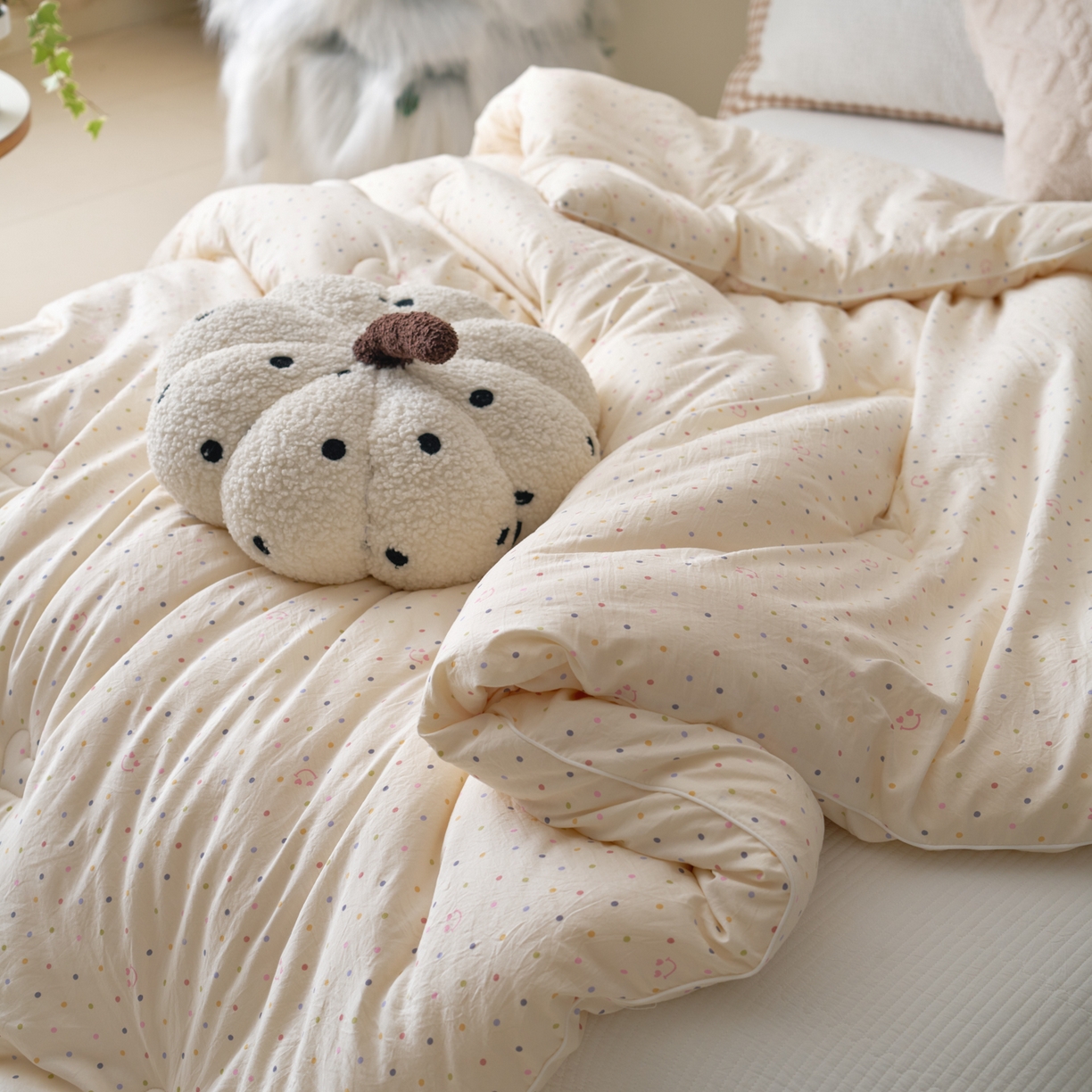 91家纺网 家纺一手货源 找家纺 久典家居 2025新款云糯棉印花大豆被被子被芯 笑脸