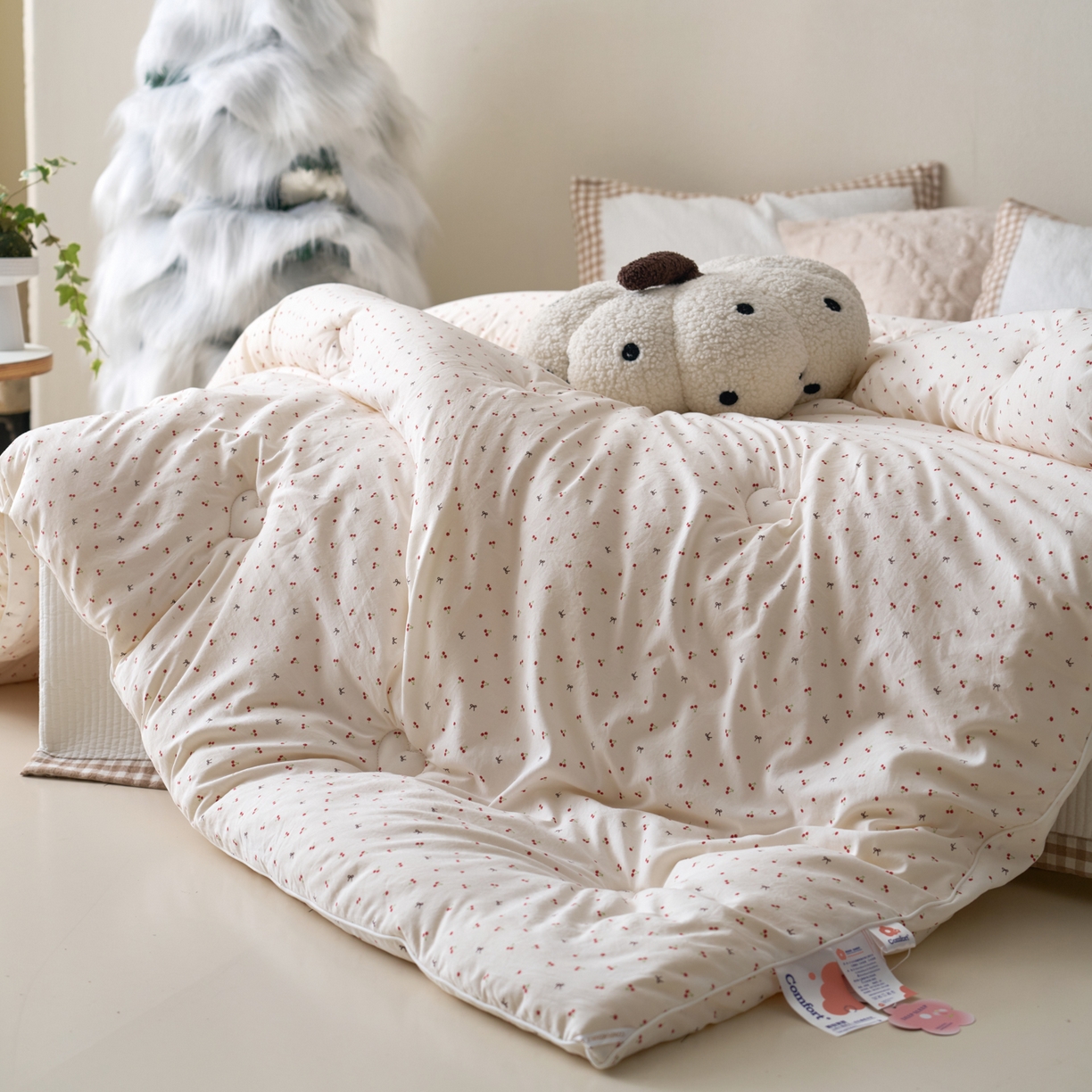 91家纺网 家纺一手货源 找家纺 久典家居 2025新款云糯棉印花大豆被被子被芯 樱桃