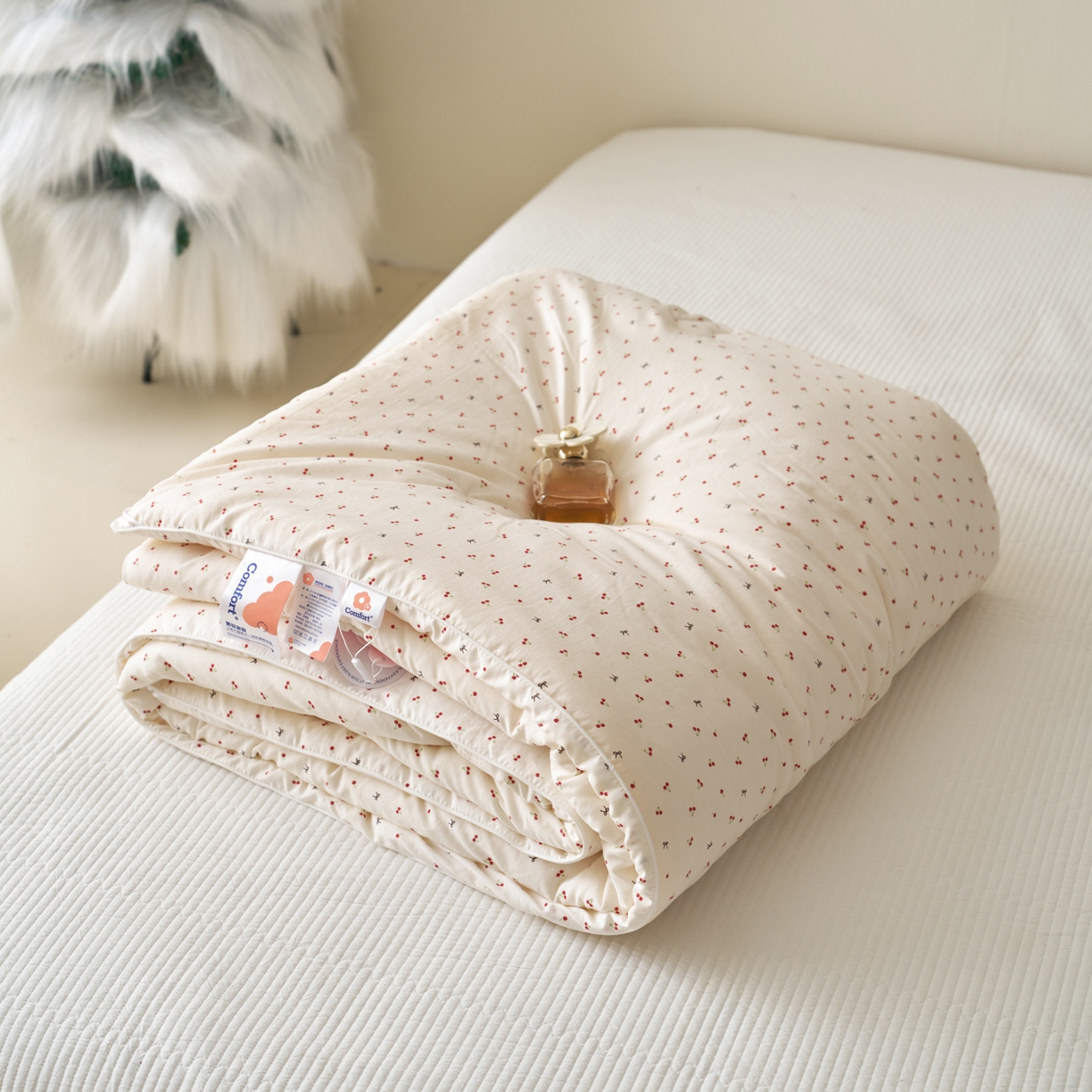 91家纺网 家纺一手货源 找家纺 久典家居 2025新款云糯棉印花大豆被被子被芯 樱桃